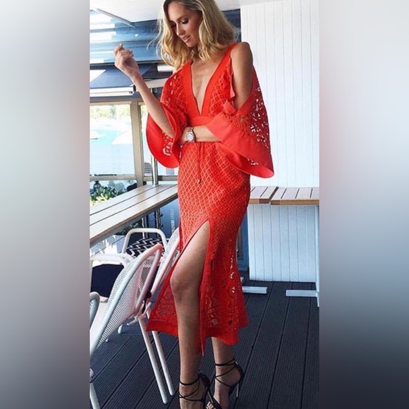 ALICE MCCALL Break Love Red Lace Cold Shoulder Midi Dress - Picture 2 of 16